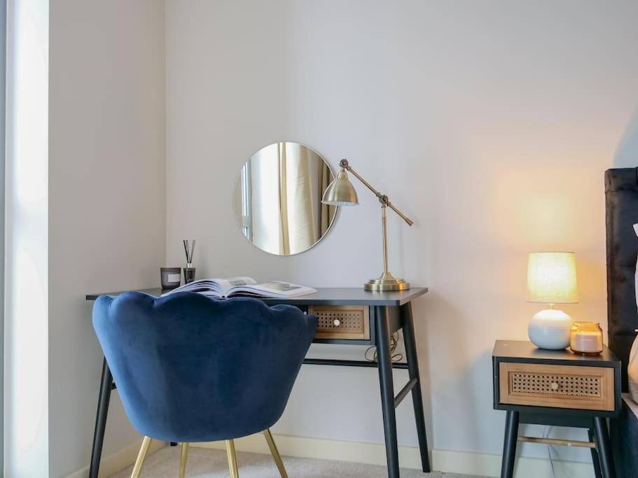Stylish Urban Sanctuary With Parking Apartman London Kültér fotó