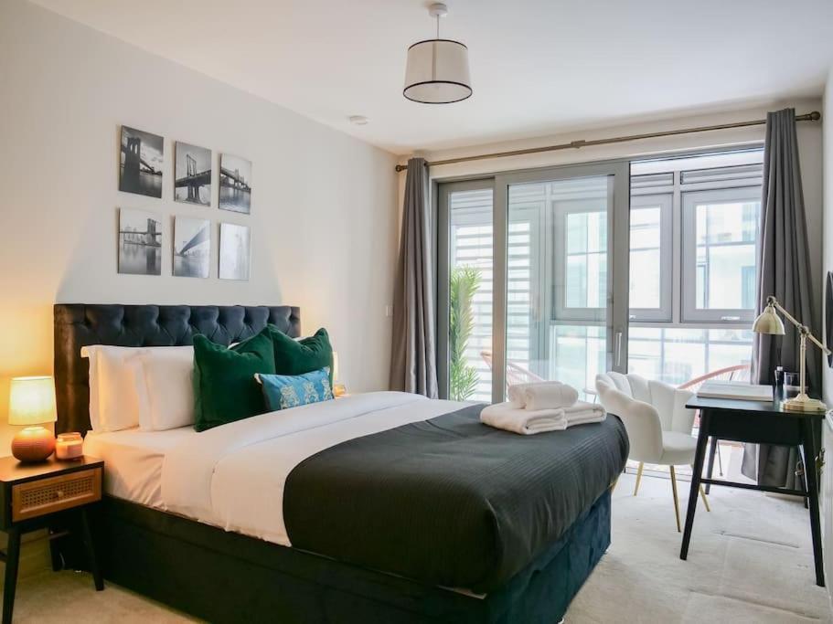 Stylish Urban Sanctuary With Parking Apartman London Kültér fotó
