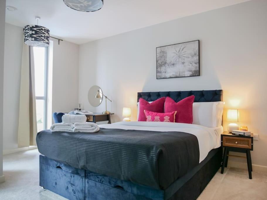 Stylish Urban Sanctuary With Parking Apartman London Kültér fotó