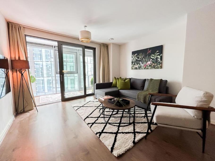 Stylish Urban Sanctuary With Parking Apartman London Kültér fotó