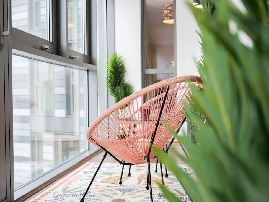 Stylish Urban Sanctuary With Parking Apartman London Kültér fotó