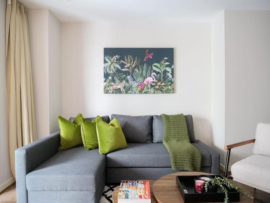 Stylish Urban Sanctuary With Parking Apartman London Kültér fotó