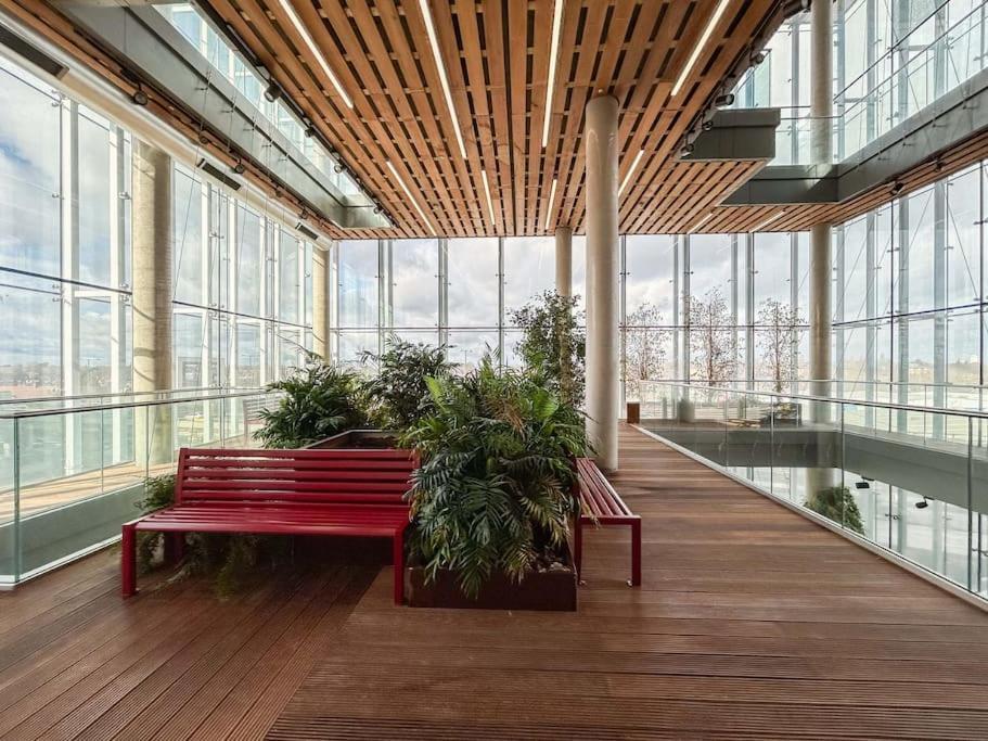 Stylish Urban Sanctuary With Parking Apartman London Kültér fotó