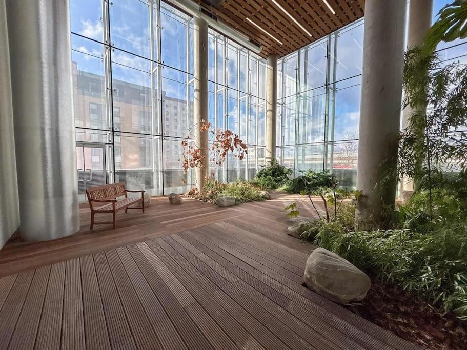 Stylish Urban Sanctuary With Parking Apartman London Kültér fotó