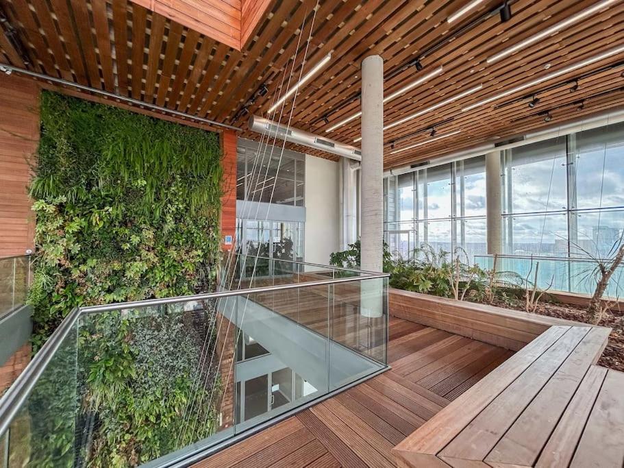 Stylish Urban Sanctuary With Parking Apartman London Kültér fotó